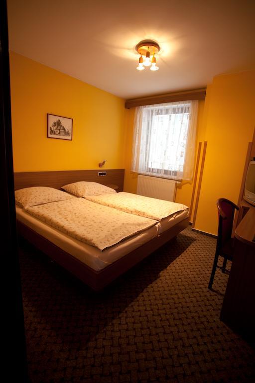 Hotel U Jiriho Humpolec Room photo