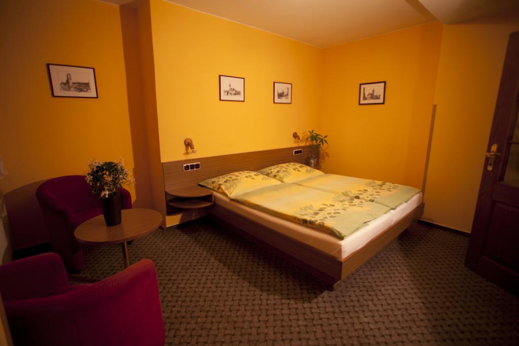 Hotel U Jiriho Humpolec Room photo